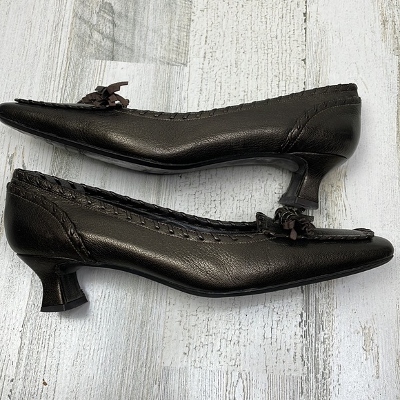 Stuart Weitzman kitten heel loaders - pewter - 8.5M - Picture 5 of 9